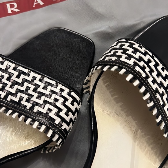 Para Sandals with dust bag - Picture 3 of 9